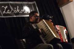 Gilora-Za-skolou-–-vecer-s-romskou-hudbou_-17