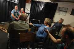 Krest-knihy-Cesko-Ilustrovany-atlas-koncert-skupiny-Werischi-a-beseda-s-Pawluschou-Novotnym-BEST_-20