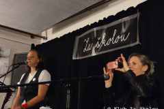 P10Vernisaz-vystavy-obrazu-Dagmar-Plamperove-PEL-SI-MEL_-16